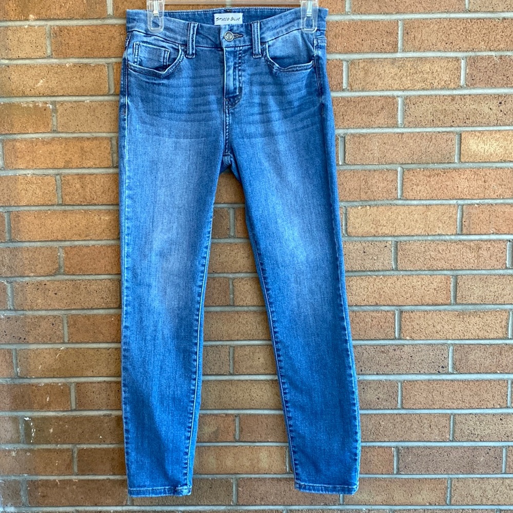 Studio Blue jeans